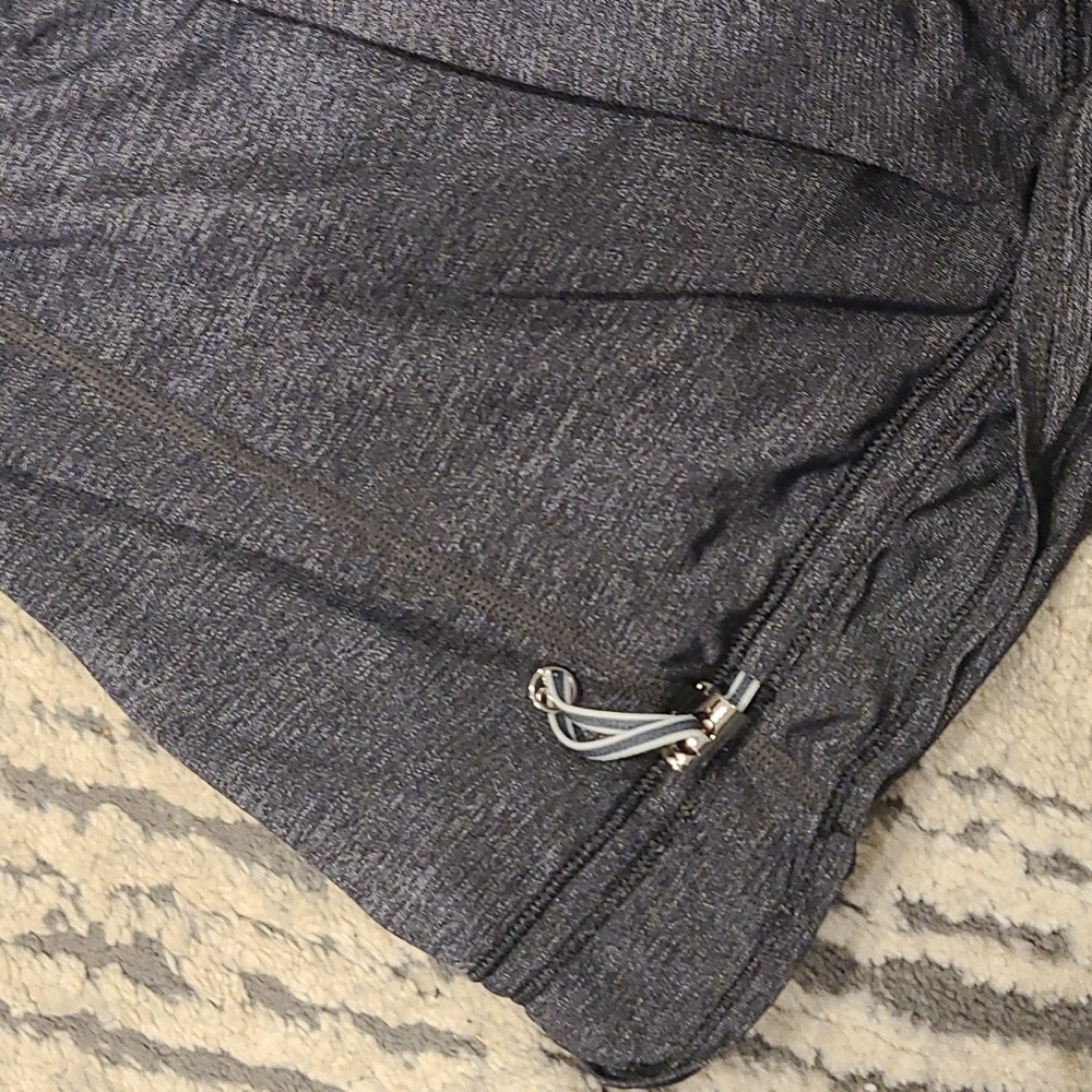 Lululemon Run: Back On Track Tank Black / Laceoflage Polar Cream Black - Picture 9 of 10